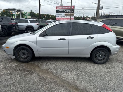 Used 2007 Ford Focus S FWD image 6