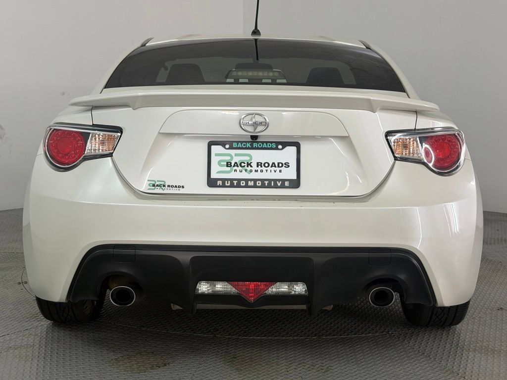 Used 2013 Scion FR-S RWD image 8