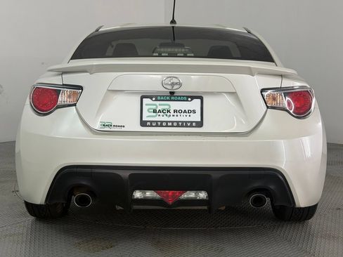 Used 2013 Scion FR-S RWD image 8