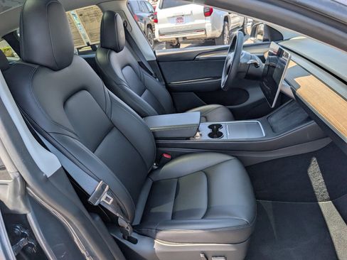 Used 2023 Tesla Model Y Long Range AWD/4WD image 8
