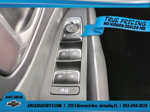 Used 2025 Kia Sorento S FWD image 25