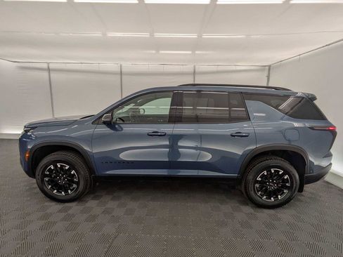 Used 2024 Chevrolet Traverse Z71 w/ Enhanced Driving Package AWD/4WD image 3