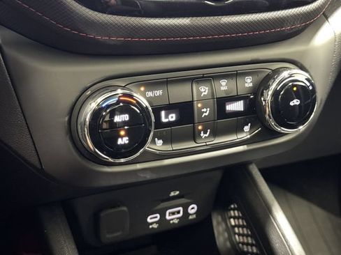 Used 2021 Chevrolet TrailBlazer RS w/ Sun and Liftgate Package FWD image 20