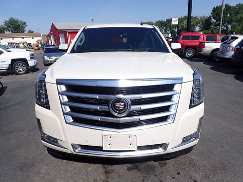 Used 2015 Cadillac Escalade ESV Premium AWD/4WD image 2
