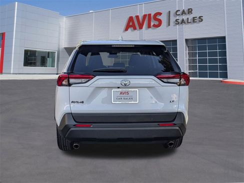 Used 2025 Toyota RAV4 LE image 9