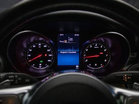 Used 2022 Mercedes-Benz GLC 300 4MATIC image 31