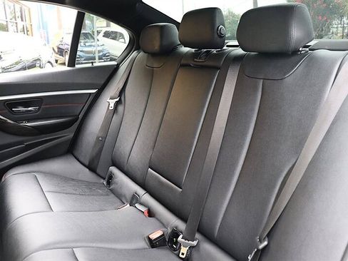 Used 2017 BMW 330i Sedan RWD image 16