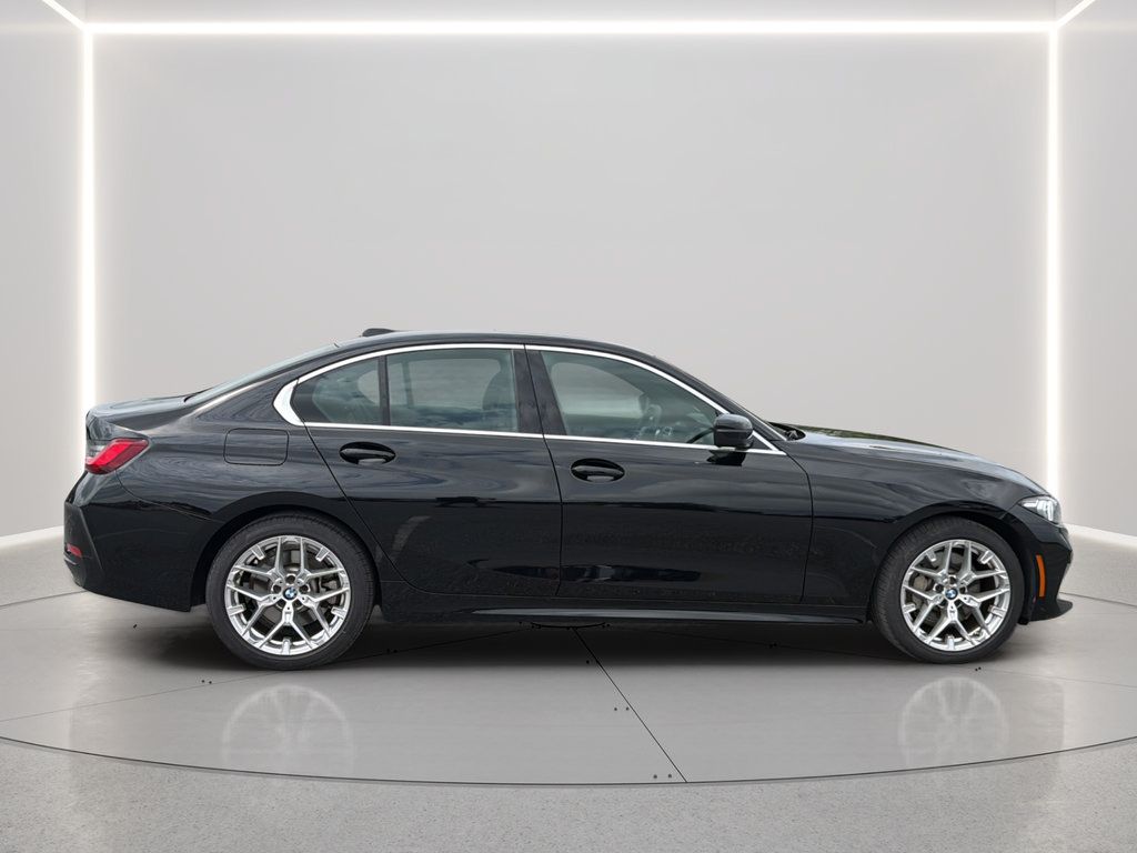 Used 2025 BMW 330i Sedan RWD image 17
