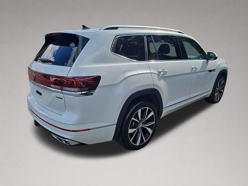 Used 2024 Volkswagen Atlas SEL Premium R-Line AWD/4WD image 3