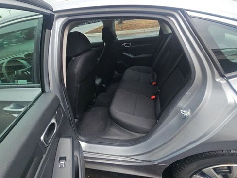 Used 2023 Honda Civic LX image 5