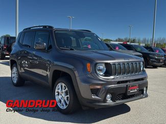 Used 2019 Jeep Renegade Latitude w/ Cold Weather Group image 1