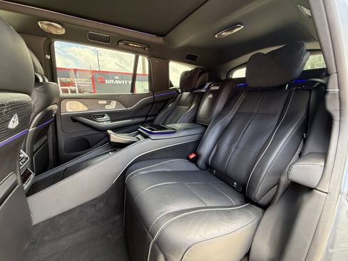 Used 2023 Mercedes-Benz Maybach GLS 600 4MATIC image 40
