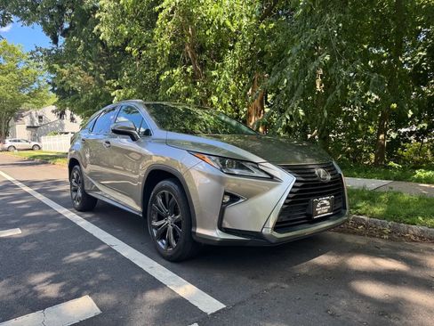 Used 2017 Lexus RX 350 AWD image 2