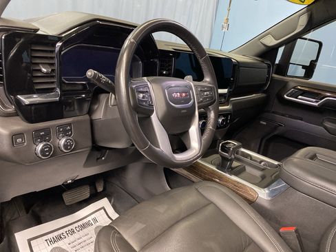 Used 2022 GMC Sierra 1500 Elevation image 10