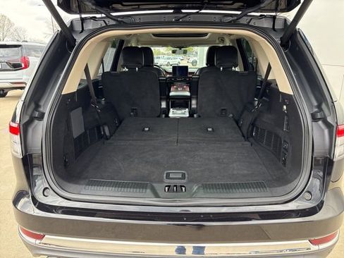 Used 2021 Lincoln Aviator Reserve w/ Equipment Group 201A AWD/4WD image 12