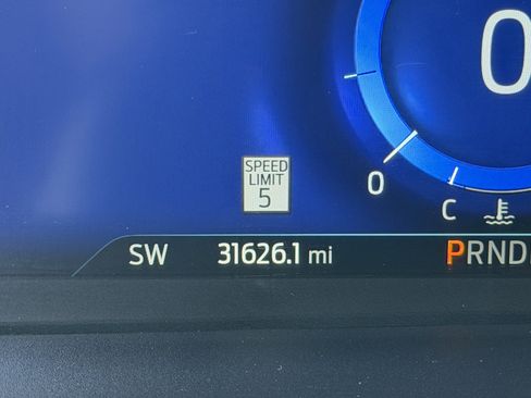 Certified 2022 Ford Explorer Platinum w/ Equipment Group 601A image 15