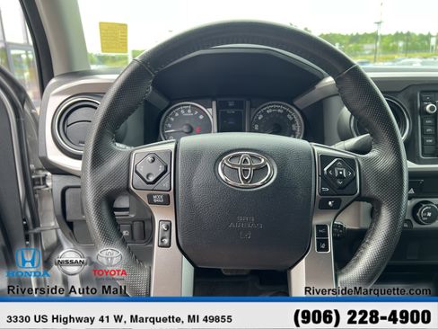 Used 2019 Toyota Tacoma SR5 AWD/4WD image 21