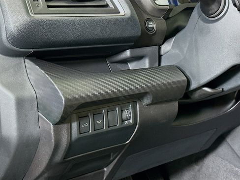 Used 2024 Subaru Ascent Premium w/ Convenience Package image 17