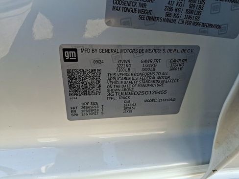 Certified 2025 GMC Sierra 1500 SLT image 31