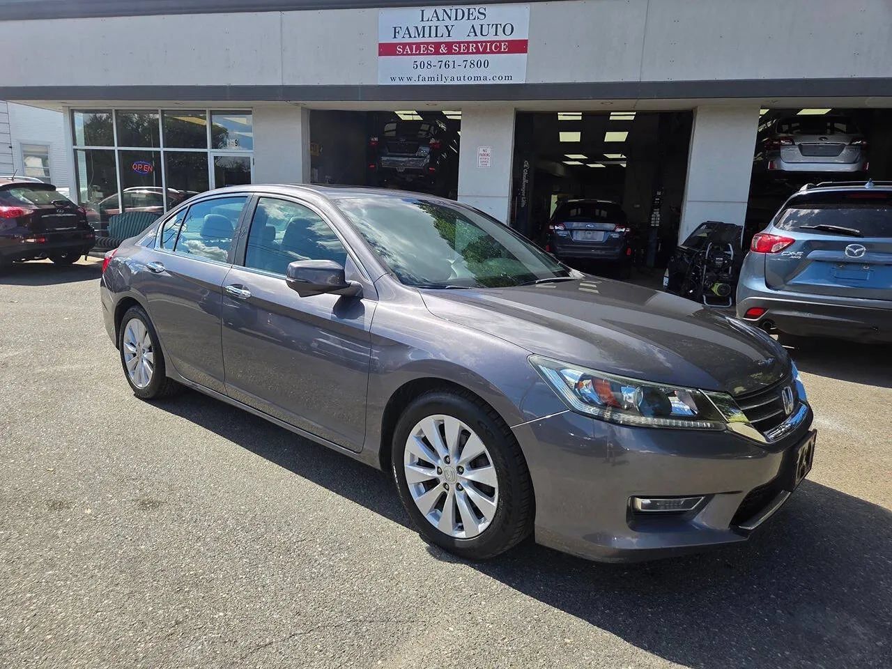 Used 2013 Honda Accord EX image 1