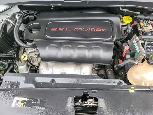 Used 2018 Jeep Compass Latitude w/ Popular Equipment Group image 21