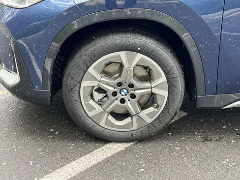 Used 2025 BMW X1 xDrive28i w/ Technology Package image 10