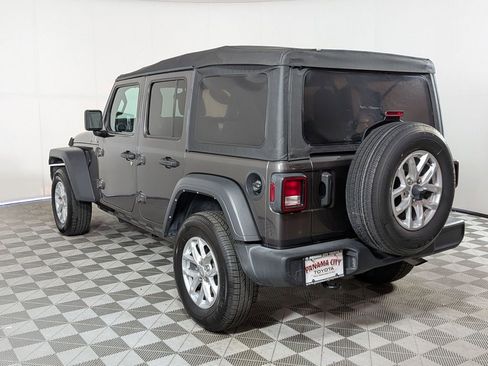 Used 2023 Jeep Wrangler Unlimited Sport AWD/4WD image 5
