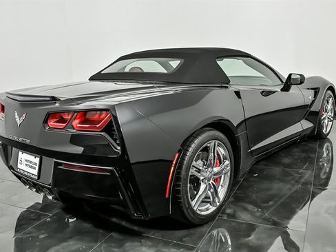 Used 2016 Chevrolet Corvette Stingray Convertible w/ 2LT Preferred Equipment Group RWD image 14