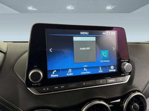 Used 2025 Nissan Sentra SV FWD image 15