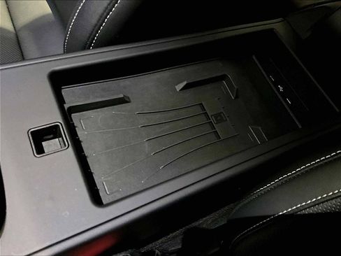 Used 2025 Porsche 911 Carrera T image 29