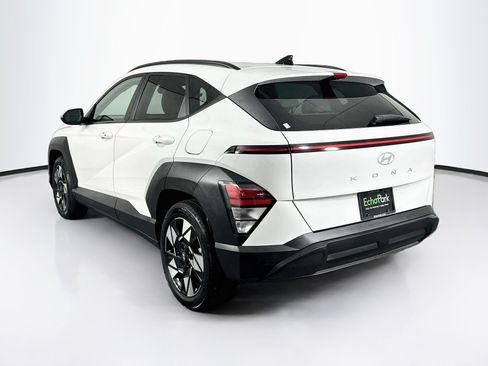 Used 2025 Hyundai Kona SEL FWD image 5