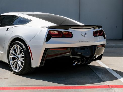 Used 2016 Chevrolet Corvette Stingray Coupe w/ 2LT Preferred Equipment Group RWD image 15