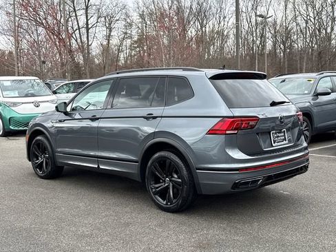 Certified 2023 Volkswagen Tiguan SE R-Line image 6