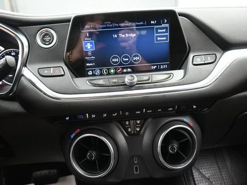 Used 2021 Chevrolet Blazer LT FWD image 10