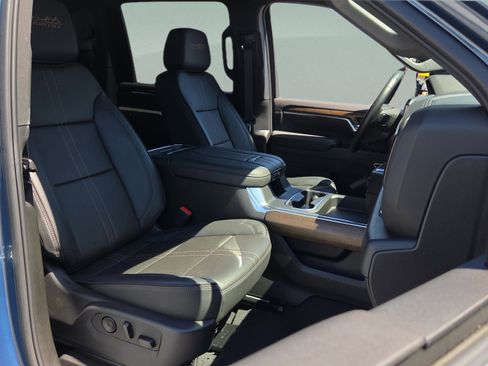 New 2026 Chevrolet Blazer EV RS w/ LPO, Tech Bronze Package image 20