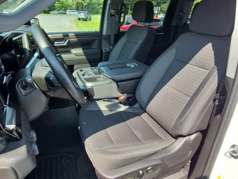 Used 2024 Chevrolet Silverado 1500 LT AWD/4WD image 12