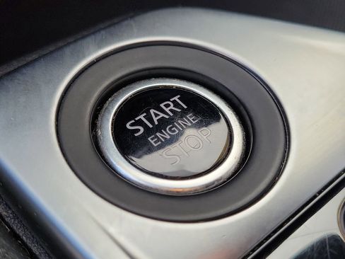 Used 2025 Nissan Sentra SV image 29