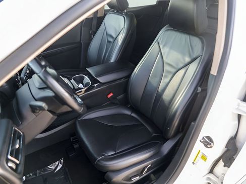 Used 2021 Lincoln Nautilus FWD w/ Equipment Group 101A image 10