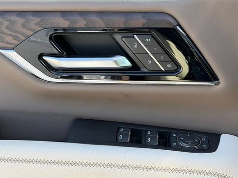 New 2026 GMC Yukon Denali AWD/4WD image 24