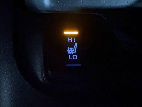 Used 2021 Toyota Corolla XSE image 9