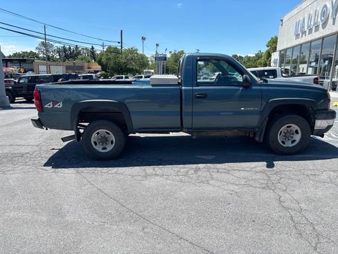 Used 2007 Chevrolet Silverado 2500 W/T w/ Snow Plow Prep Package AWD/4WD image 2