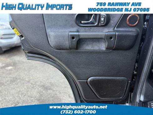 Used 2004 Land Rover Discovery SE AWD/4WD image 46