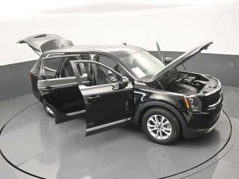 Used 2022 Kia Telluride LX FWD image 73