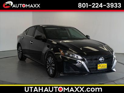 Used 2025 Nissan Altima 2.5 SV