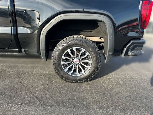 Used 2021 GMC Sierra 1500 AT4 image 18
