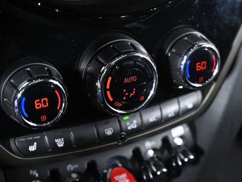 Certified 2024 MINI Cooper Countryman S FWD image 17