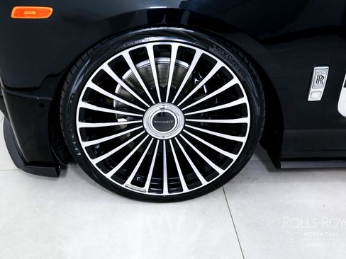 Used 2018 Rolls-Royce Phantom Sedan image 43