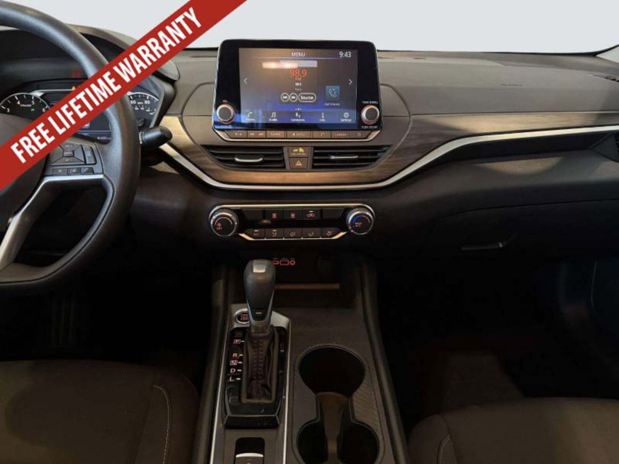 Used 2025 Nissan Altima 2.5 SV AWD/4WD image 23