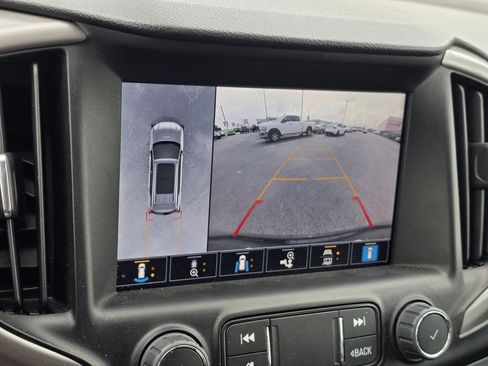 Used 2024 GMC Terrain AT4 w/ Tech Package image 25