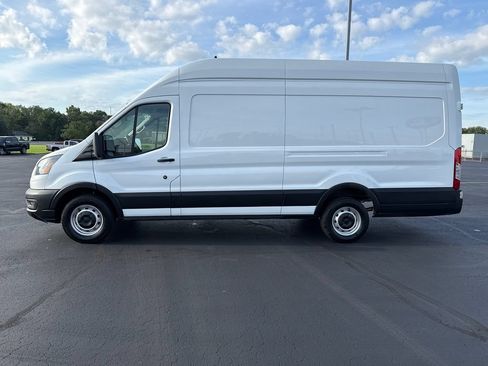 Used 2023 Ford Transit 250 148 High Roof Extended w/ Load Area Protection Package RWD image 5